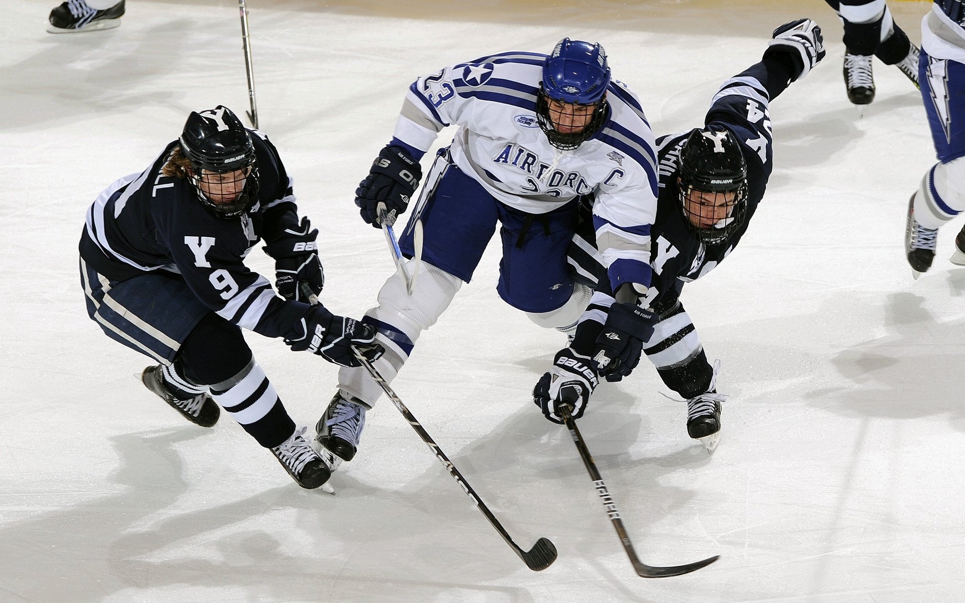 高校篮球推广视频回放技术促进技术进步，高校篮球课程